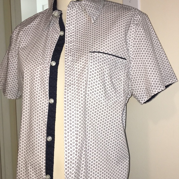 Button down blouse - Picture 2 of 9